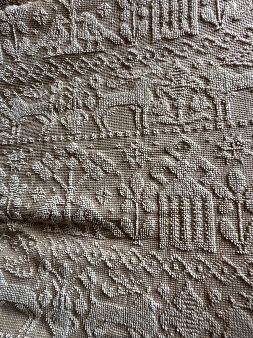Vintage 60s Fieldcrest Chenille Hobnail Folk Art Woodland Animals Twin Quilt